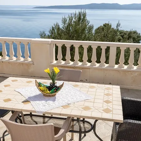 Apartment Kapetan Jure *