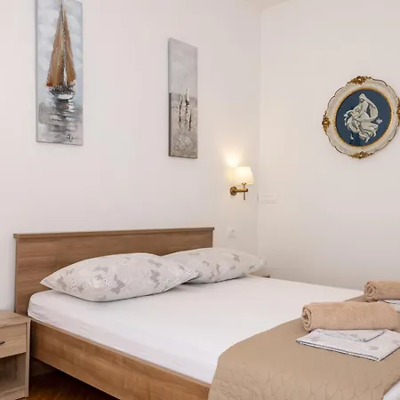 Apartment Kapetan Jure Brela