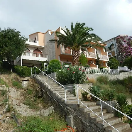 Apartment Kapetan Jure *