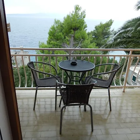 Kapetan Jure Apartment *